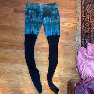 Alo Leg Warmer Style Leggings